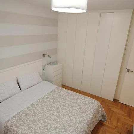 Centro Con Garaje Apartman